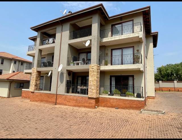 2 BEDROOM APARTMENT FOR SALE IN SUGAR BUSH ESTATE